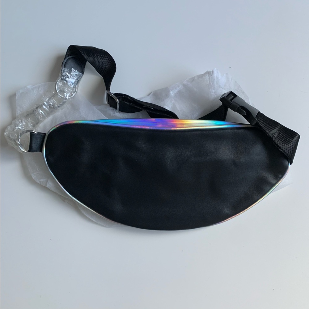 silver holographic fanny pack - Picture 8 of 10